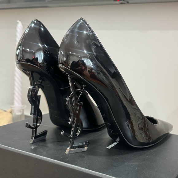 Yves Saint Laurent Black Patent Leather Opyum Logo Heel Pumps